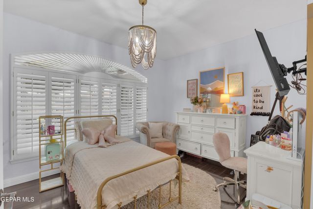 2085 PASEO DEL PRADO Drive, El Paso, TX 79936