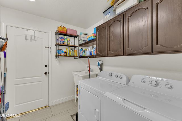 2085 PASEO DEL PRADO Drive, El Paso, TX 79936