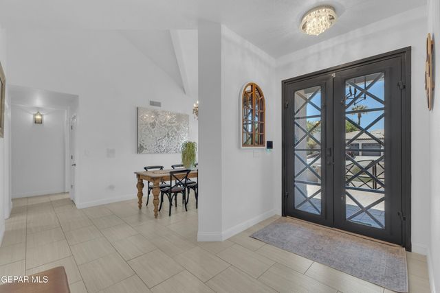 2085 PASEO DEL PRADO Drive, El Paso, TX 79936