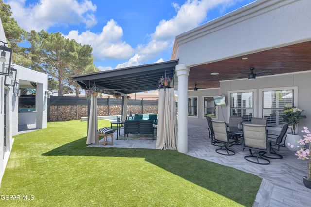 2085 PASEO DEL PRADO Drive, El Paso, TX 79936