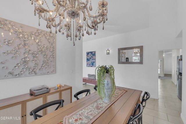 2085 PASEO DEL PRADO Drive, El Paso, TX 79936