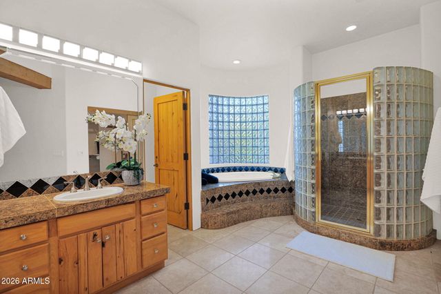 7130 E SADDLEBACK Street 5, Mesa, AZ 85207