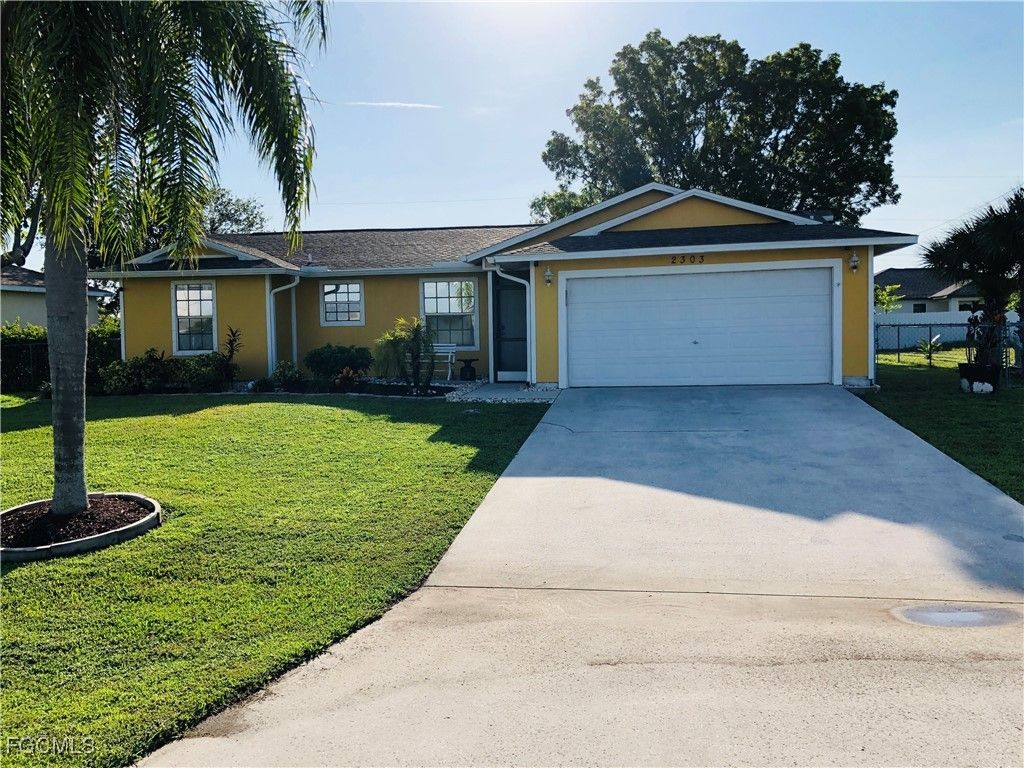 2303 NE 7th AVE, Cape Coral, FL 33909