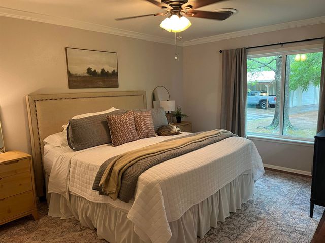 202 Piney Loop, Marshall, TX 75672