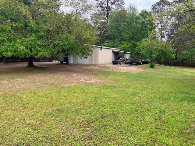 202 Piney Loop, Marshall, TX 75672