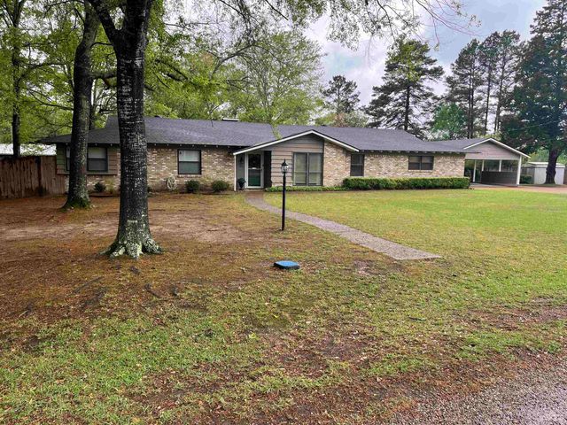 202 Piney Loop, Marshall, TX 75672