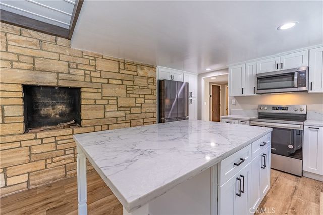 3860 Valley Lights Drive, Pasadena, CA 91107