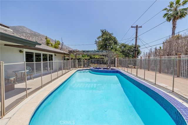 3860 Valley Lights Drive, Pasadena, CA 91107