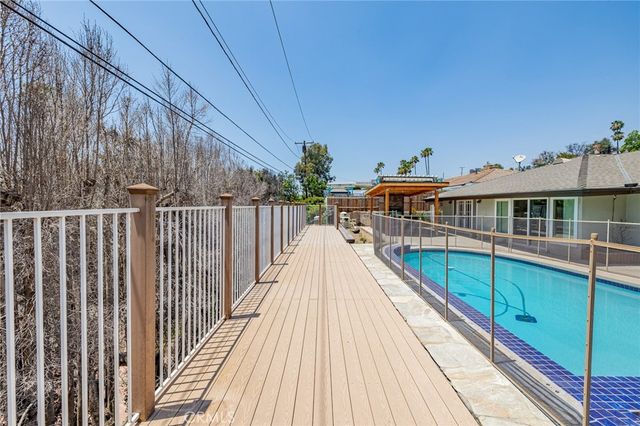 3860 Valley Lights Drive, Pasadena, CA 91107
