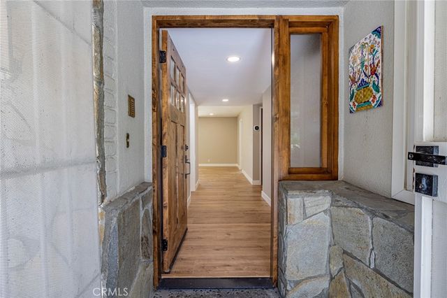 3860 Valley Lights Drive, Pasadena, CA 91107