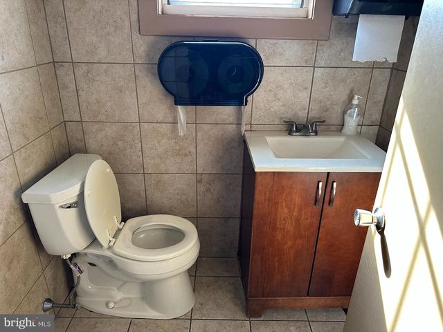 STREET RD, Warminster, PA 18974