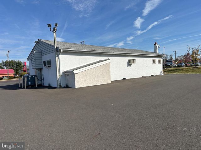 STREET RD, Warminster, PA 18974