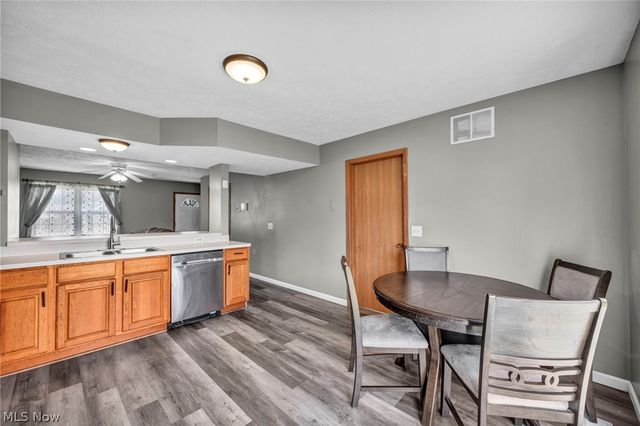 1086 Peach Boulevard, Willoughby, OH 44094