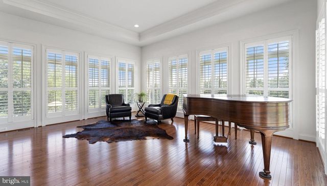 22077 OATLANDS RD, Aldie, VA 20105