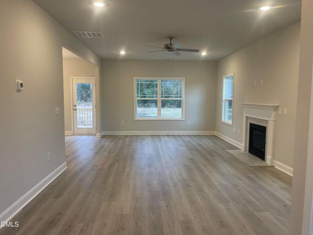193 Falls Of The Cape Drive, Lillington, NC 27546