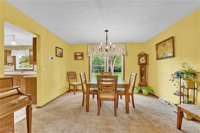 1065 Sunshine Court, Grafton, OH 44044