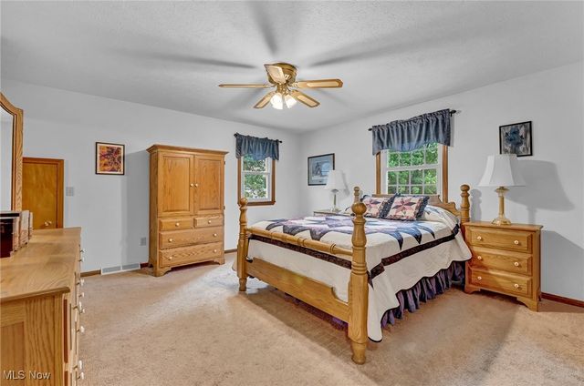 1065 Sunshine Court, Grafton, OH 44044