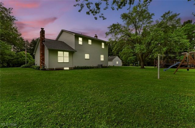 1065 Sunshine Court, Grafton, OH 44044