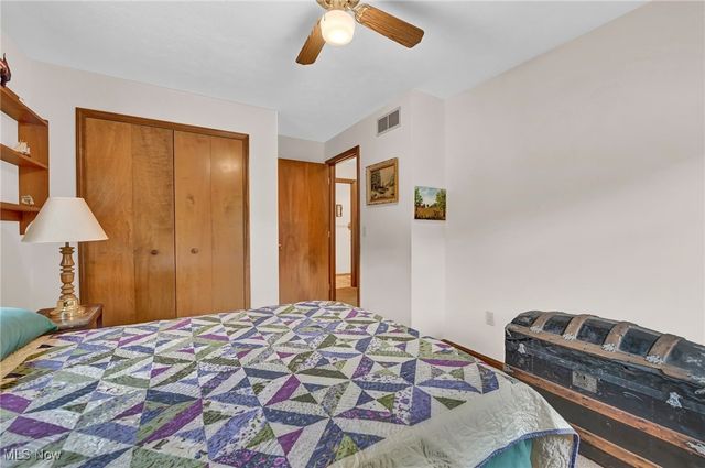 1065 Sunshine Court, Grafton, OH 44044