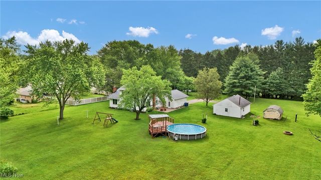 1065 Sunshine Court, Grafton, OH 44044