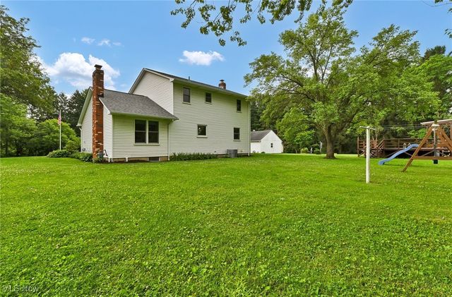 1065 Sunshine Court, Grafton, OH 44044