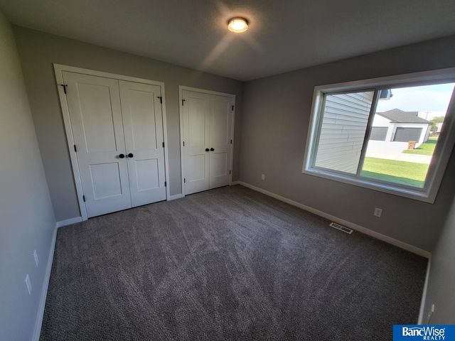 410 Lou Drive, Hallam, NE 68368