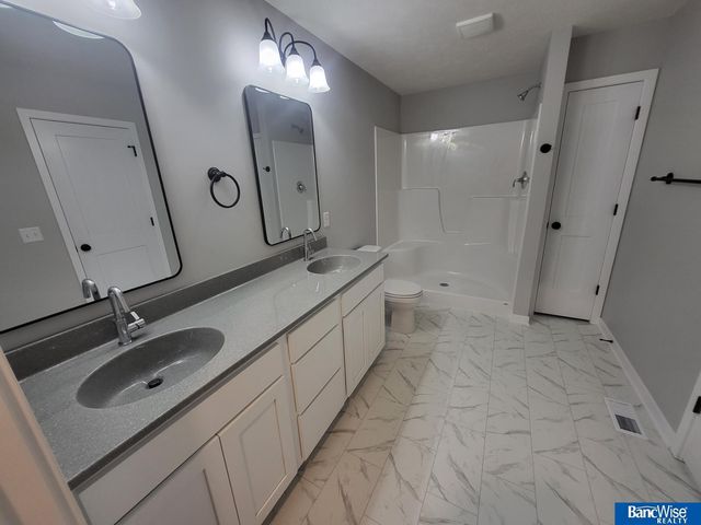 410 Lou Drive, Hallam, NE 68368