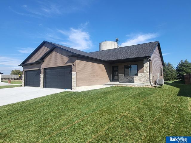 410 Lou Drive, Hallam, NE 68368