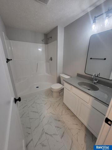 410 Lou Drive, Hallam, NE 68368