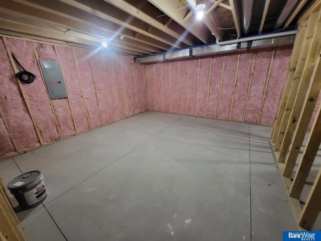 410 Lou Drive, Hallam, NE 68368