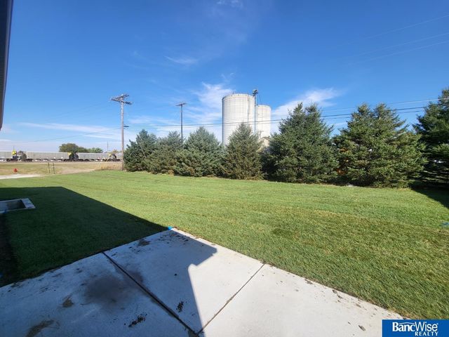 410 Lou Drive, Hallam, NE 68368