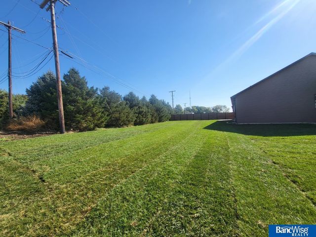 410 Lou Drive, Hallam, NE 68368