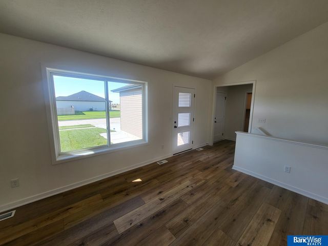 410 Lou Drive, Hallam, NE 68368