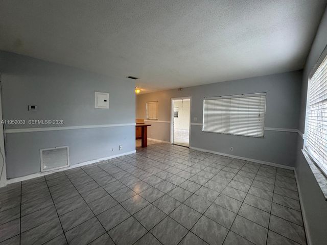 1522 NE 34th Ct 2, Oakland Park, FL 33334