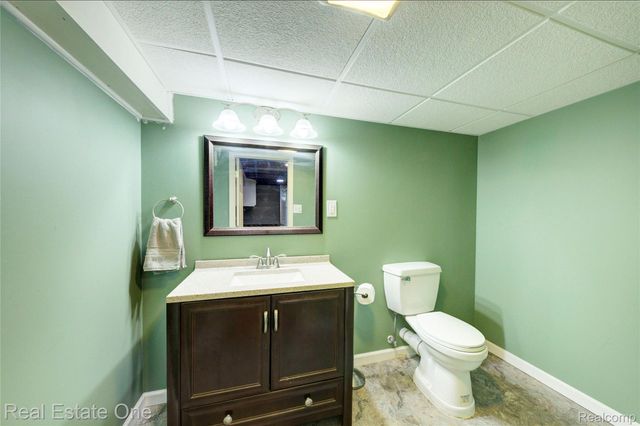 2293 Nichols Avenue, Grand Blanc Charter Township, MI 48507