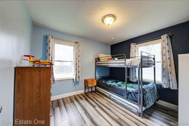 2293 Nichols Avenue, Grand Blanc Charter Township, MI 48507