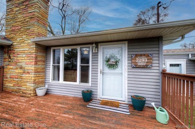 2293 Nichols Avenue, Grand Blanc Charter Township, MI 48507