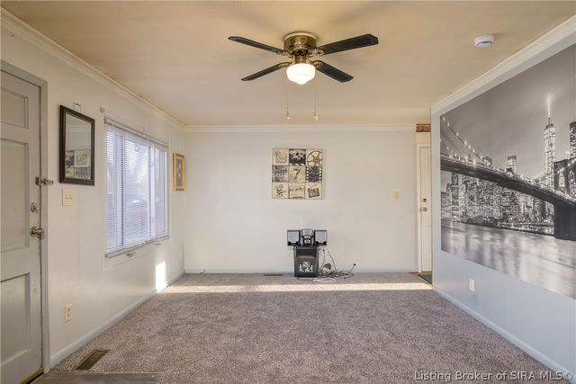 821 Holly Drive, Jeffersonville, IN 47130