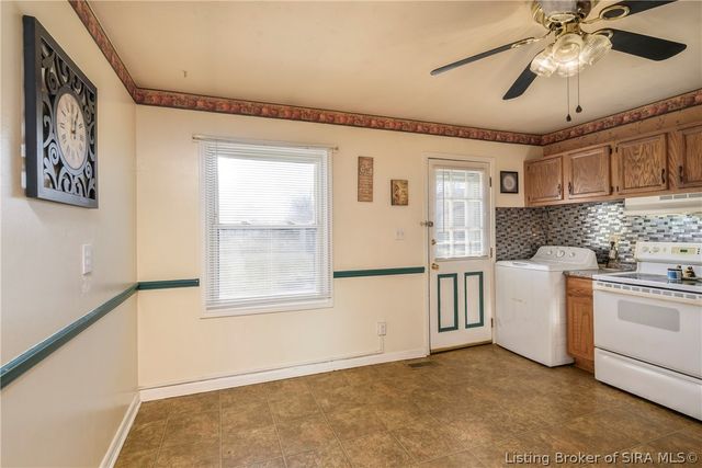 821 Holly Drive, Jeffersonville, IN 47130