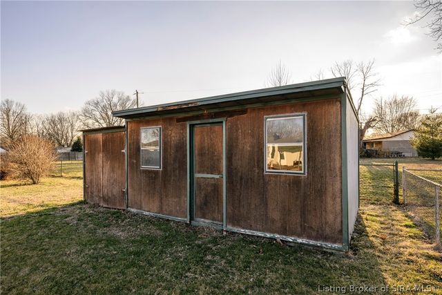 821 Holly Drive, Jeffersonville, IN 47130