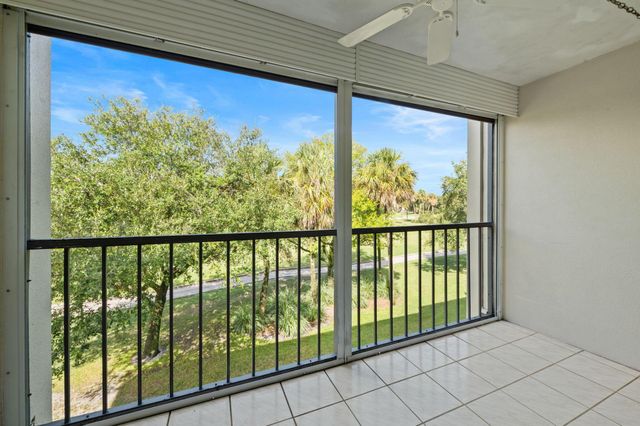 2440 Deer Creek Country Club Boulevard 306-C, Deerfield Beach, FL 33442