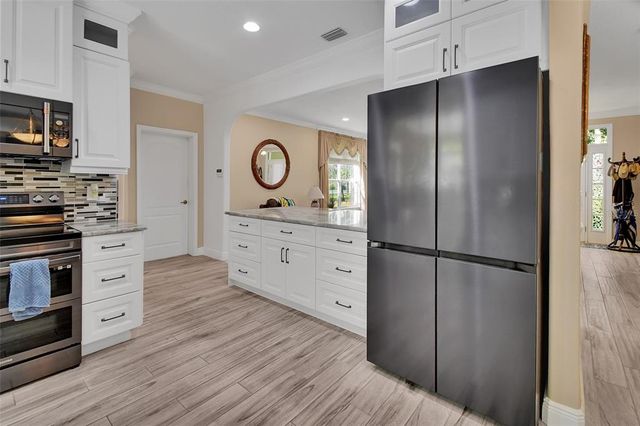 1545 COVERED BRIDGE DRIVE, Deland, FL 32724