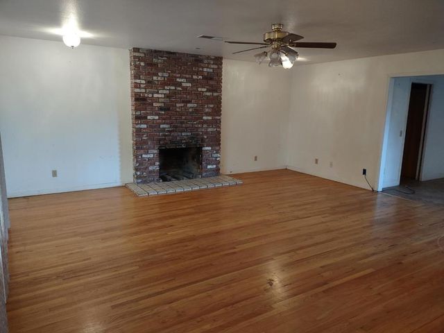 1670 Hillcrest Road, Hollister, CA 95023