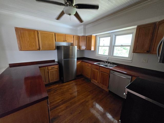 829 W 1st N Street, Summerville, SC 29483