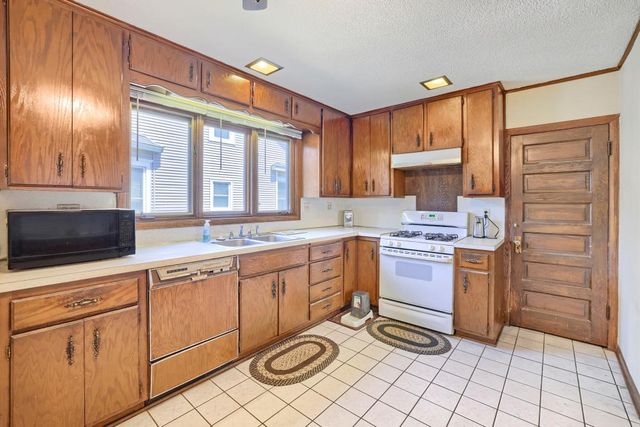 3304 Grand Avenue S, Minneapolis, MN 55408