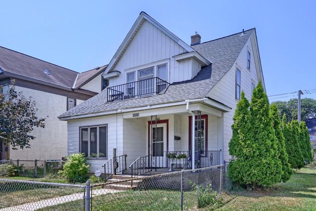 3304 Grand Avenue S, Minneapolis, MN 55408