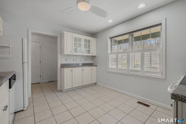 1 Bittersweet Lane 1, East Lyme, CT 06357