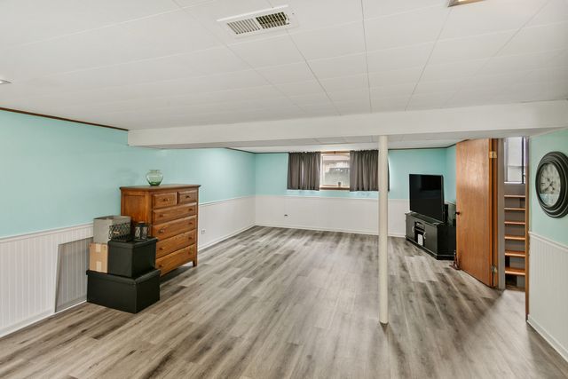 383 PARK Avenue, Wheeling, IL 60090