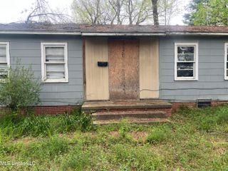 731 Hillmont Drive, Jackson, MS 39209