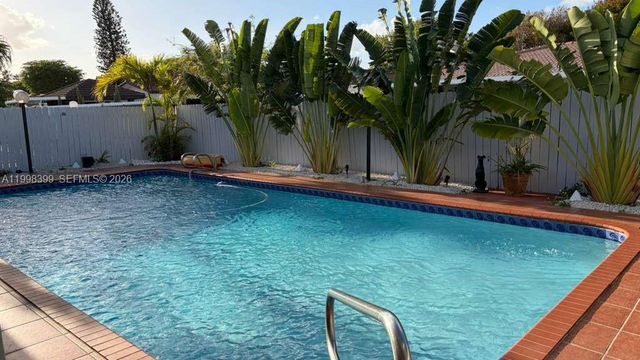 10321 SW 17th Street, Miami, FL 33165